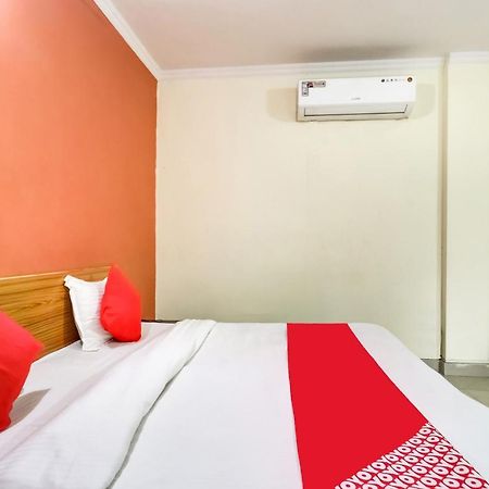 Oyo Hotel R K Residency Gurgaon Zewnętrze zdjęcie