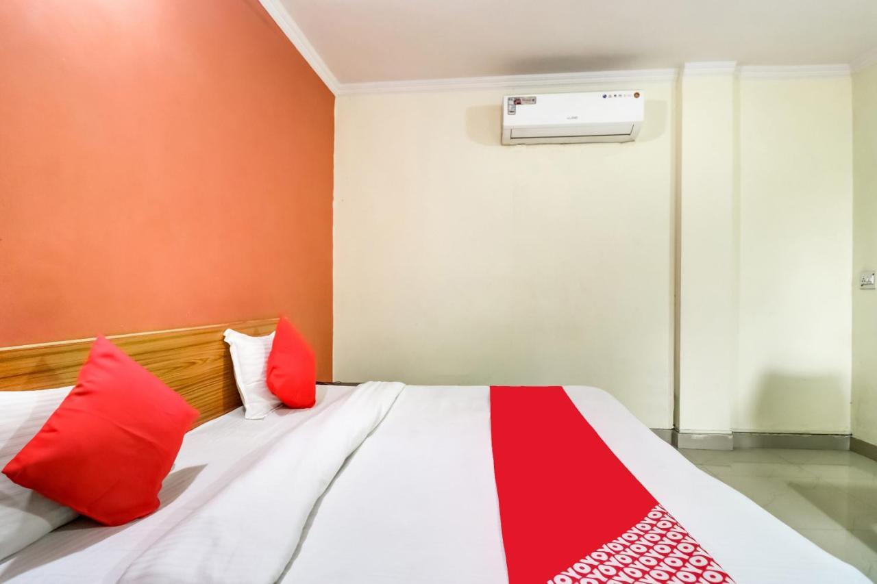 Oyo Hotel R K Residency Gurgaon Zewnętrze zdjęcie