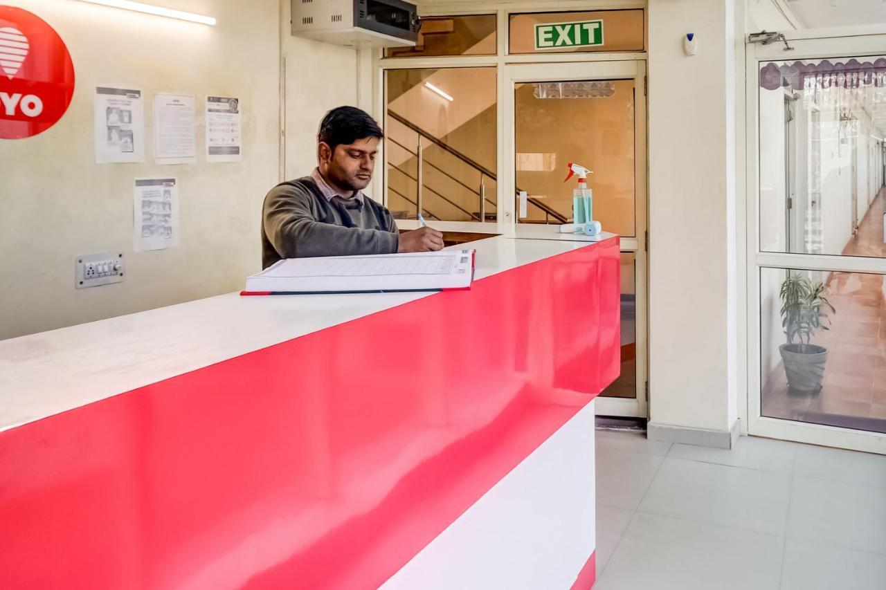 Oyo Hotel R K Residency Gurgaon Zewnętrze zdjęcie