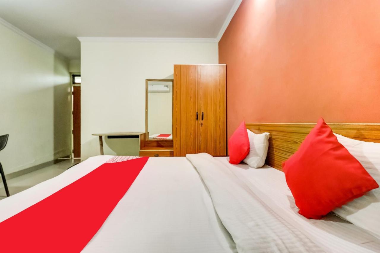 Oyo Hotel R K Residency Gurgaon Zewnętrze zdjęcie