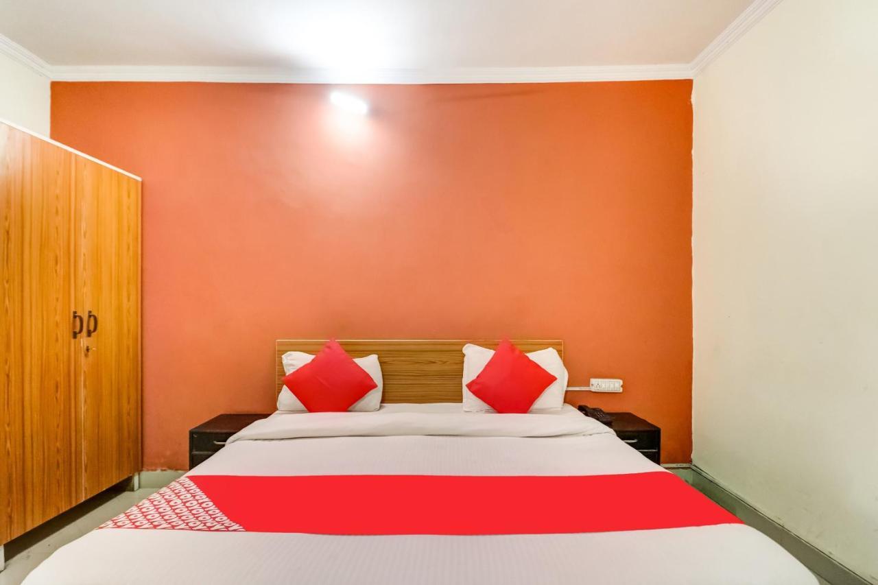 Oyo Hotel R K Residency Gurgaon Zewnętrze zdjęcie