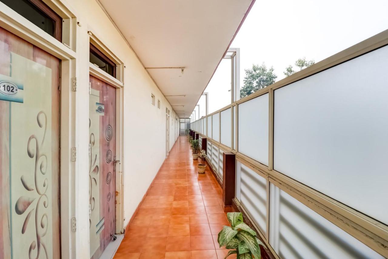 Oyo Hotel R K Residency Gurgaon Zewnętrze zdjęcie